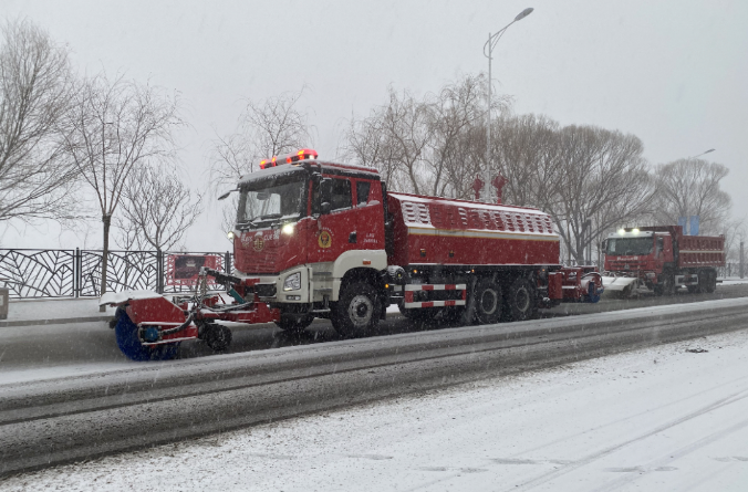 好博環(huán)境除冰雪裝備全力投入破冰作業(yè)，助力北京道路交通安全